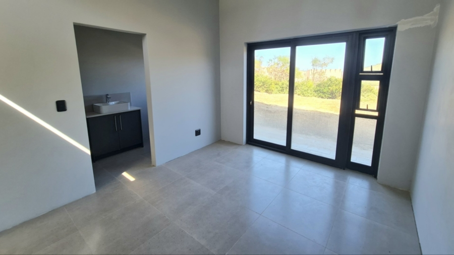 4 Bedroom Property for Sale in Whale Rock Western Cape